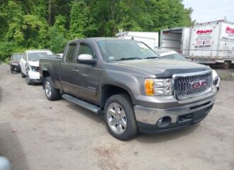  2013 GMC  - Image 0.