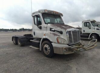  2013 FREIGHTLINER  - Image 0.