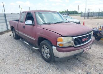  2001 GMC  - Image 0.