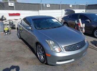  2005 INFINITI  - Image 0.