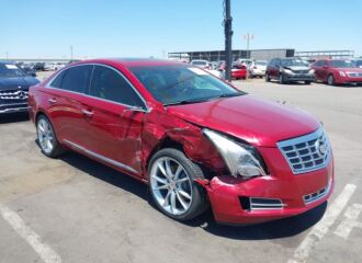  2013 CADILLAC  - Image 0.