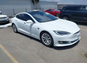  2016 TESLA  - Image 0.