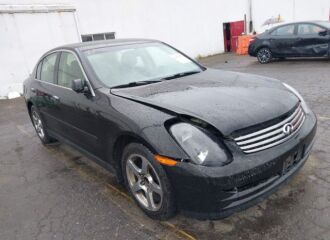  2003 INFINITI  - Image 0.