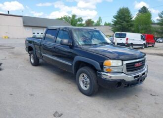  2003 GMC  - Image 0.