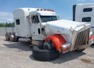  2005 PETERBILT  - Image 0.