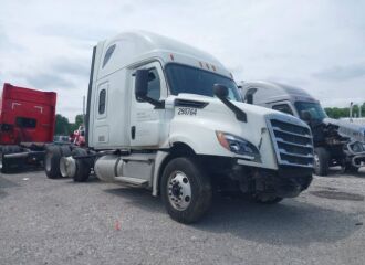  2020 FREIGHTLINER  - Image 0.