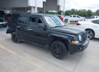  2010 JEEP  - Image 0.