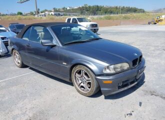  2002 BMW  - Image 0.