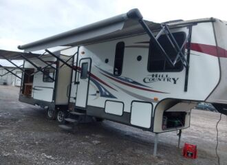  2014 DS CORP DBA CROSSROADS RV  - Image 0.