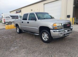  2006 GMC  - Image 0.