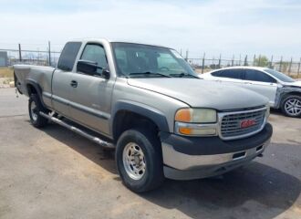  2002 GMC  - Image 0.