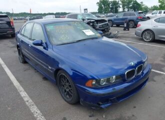  2001 BMW  - Image 0.