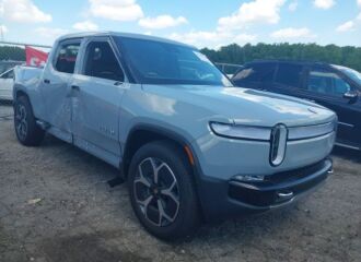  2024 RIVIAN  - Image 0.