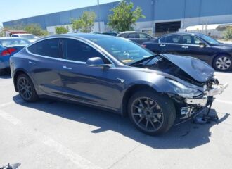  2019 TESLA  - Image 0.