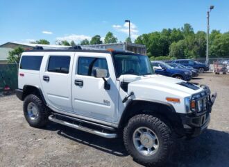  2005 HUMMER  - Image 0.