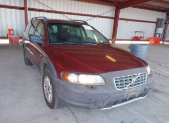  2004 VOLVO  - Image 0.