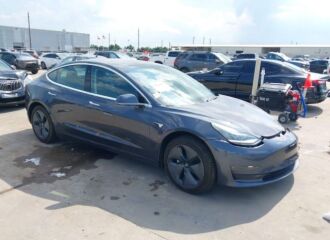  2019 TESLA  - Image 0.