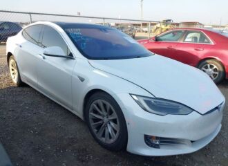  2016 TESLA  - Image 0.