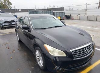  2011 INFINITI  - Image 0.