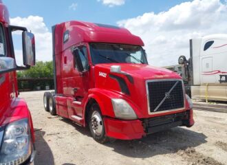  2016 VOLVO TRUCK  - Image 0.