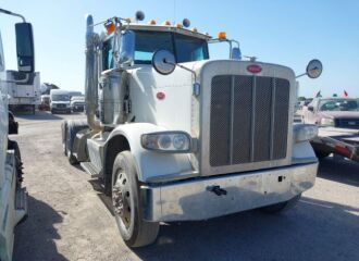  2017 PETERBILT  - Image 0.