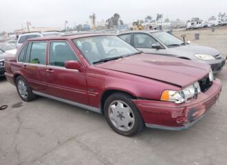  1996 VOLVO  - Image 0.