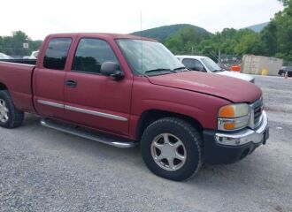  2004 GMC  - Image 0.