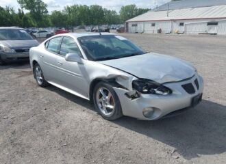  2004 PONTIAC  - Image 0.