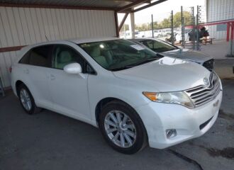  2011 TOYOTA  - Image 0.