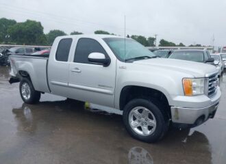  2010 GMC  - Image 0.