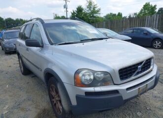  2005 VOLVO  - Image 0.