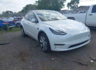  2022 TESLA  - Image 0.