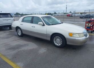  1999 LINCOLN  - Image 0.