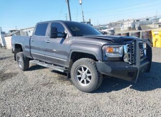  2015 GMC  - Image 0.