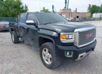  2015 GMC  - Image 0.