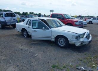  1994 LINCOLN  - Image 0.