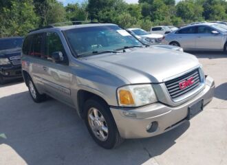  2003 GMC  - Image 0.