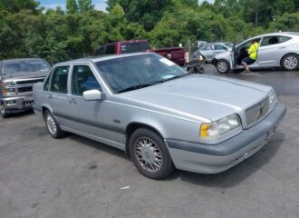  1994 VOLVO  - Image 0.