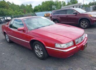  1998 CADILLAC  - Image 0.