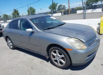  2004 INFINITI  - Image 0.