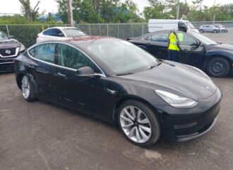  2018 TESLA  - Image 0.