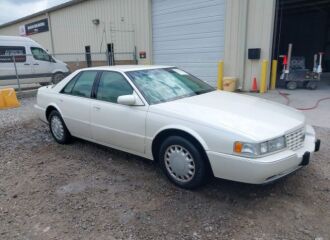  1994 CADILLAC  - Image 0.