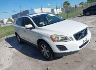  2012 VOLVO  - Image 0.