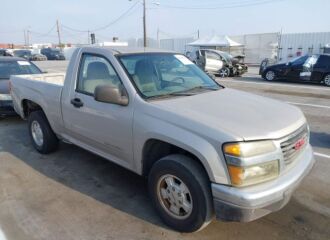  2005 GMC  - Image 0.