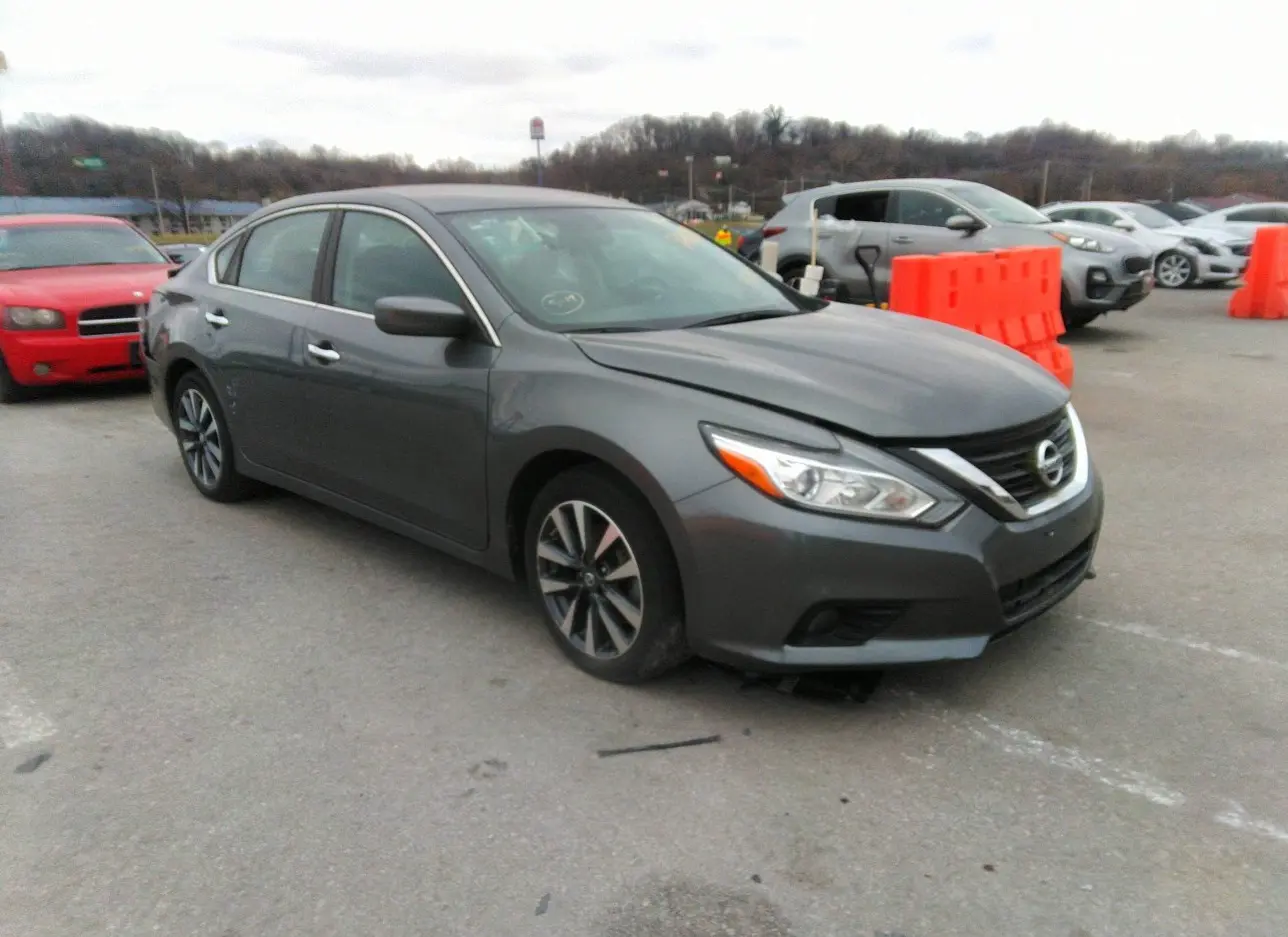 2017 NISSAN  - Image 1.