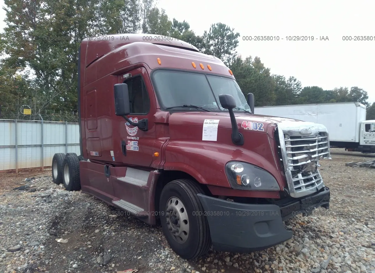 2014 FREIGHTLINER  - Image 1.