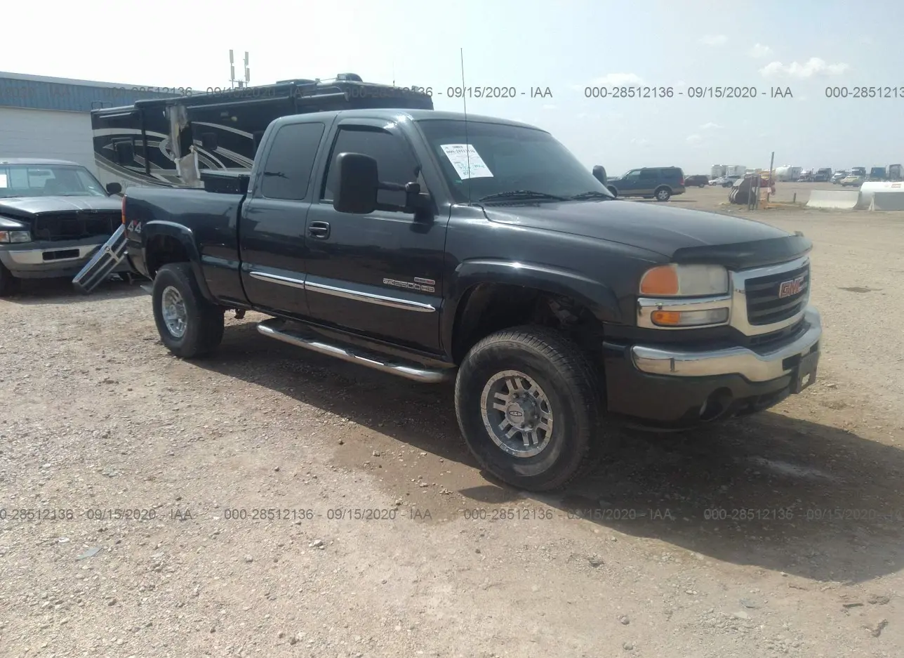 2003 GMC  - Image 1.