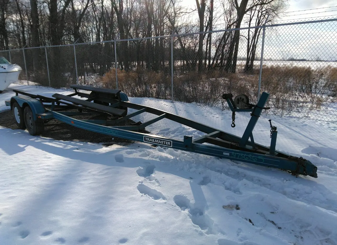 1993 BOAT TRAILER  - Image 1.