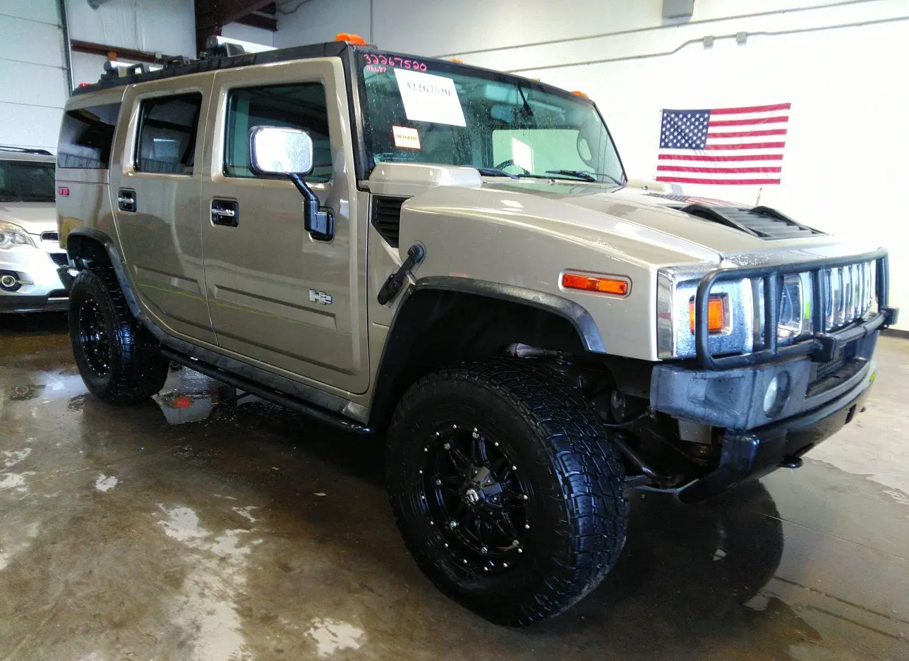 2003 HUMMER  - Image 1.