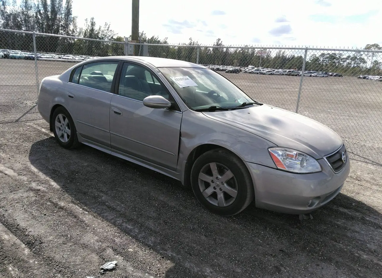 2003 NISSAN  - Image 1.